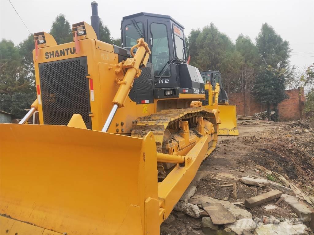 Shantui SD22 Гусеничные бульдозеры