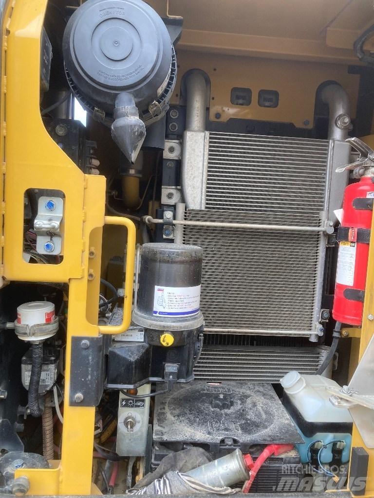 CAT 313 F L Гусеничные экскаваторы