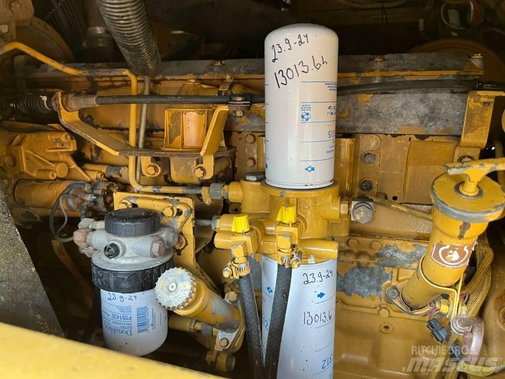 CAT 963C Гусеничные фронтальные погрузчики