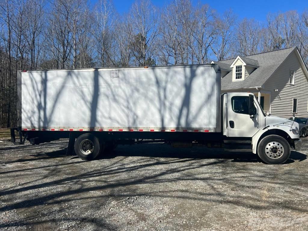 Freightliner M2106 Специальные грузовики