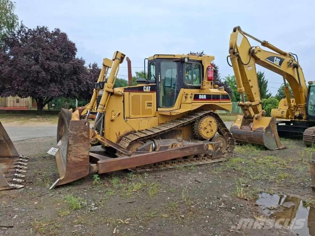 CAT D 6 R Гусеничные бульдозеры