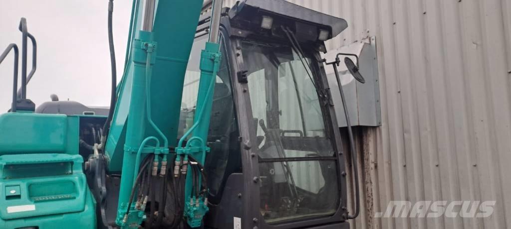 Kobelco SK130LC-11 Гусеничные экскаваторы
