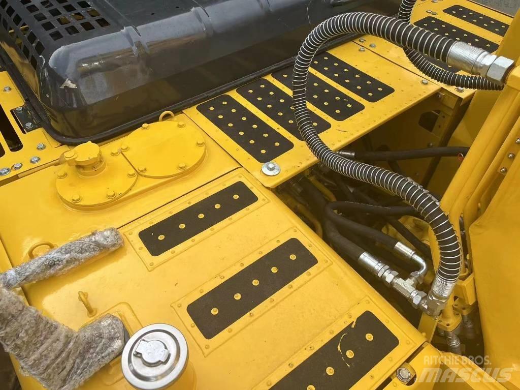 Komatsu PC 130 Гусеничные экскаваторы