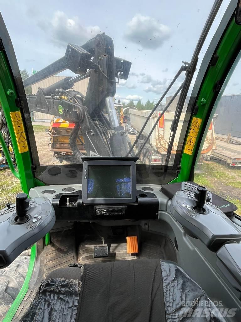John Deere 1070E Харвестеры