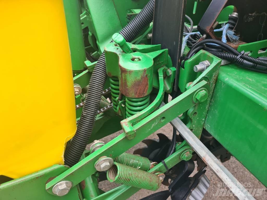 John Deere 1770 Сажалки