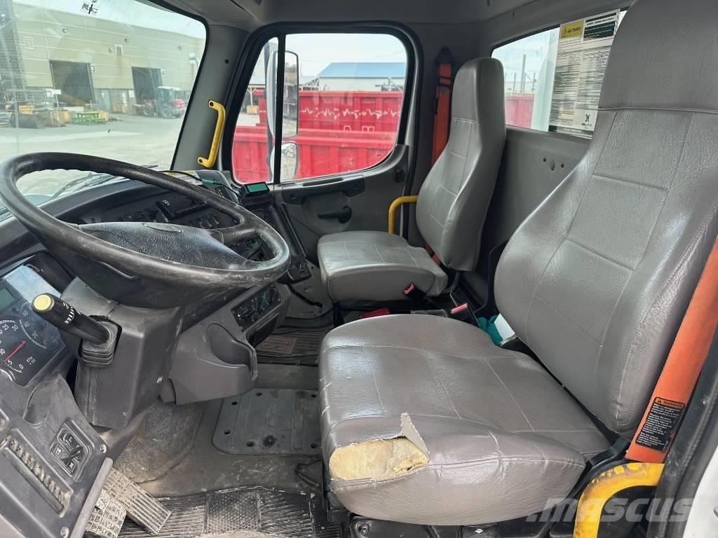 Freightliner 108 SD Специальные грузовики