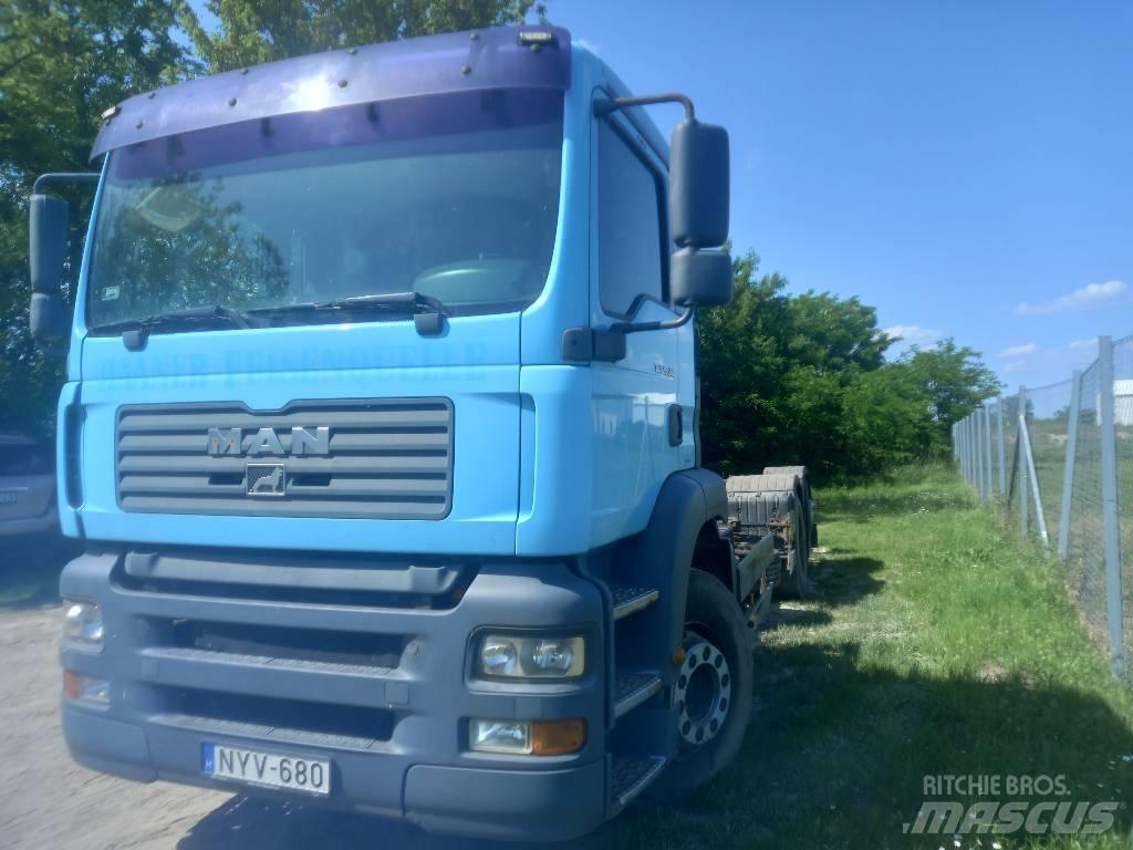 MAN 26.363 FNLC Шасси с кабиной