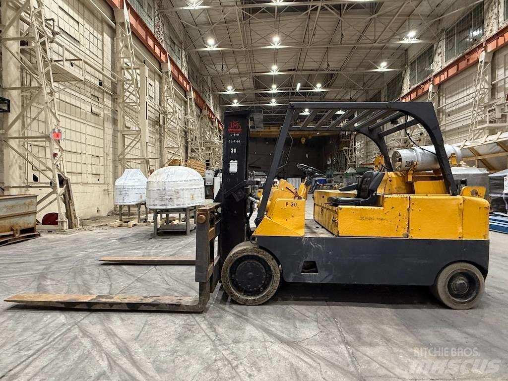 Royal T300B Внедорожные погрузчики