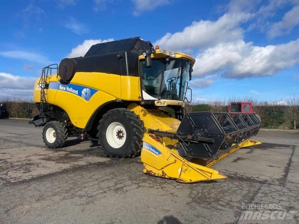 New Holland CX 780 Зерноуборочные комбайны