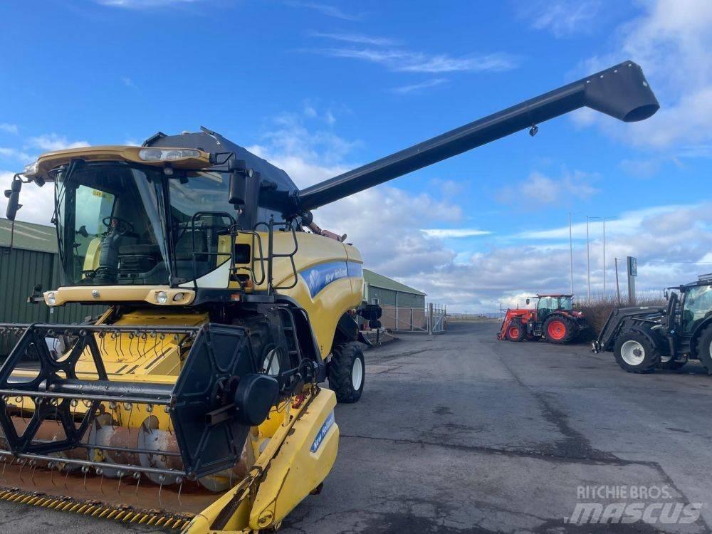 New Holland CX 780 Зерноуборочные комбайны