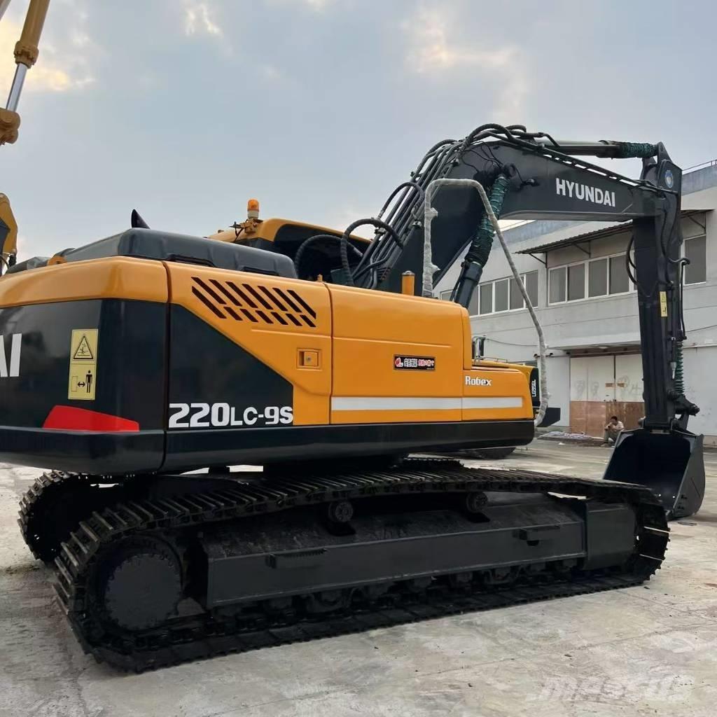 Hyundai R220LC-9S Малые экскаваторы 7т-12т