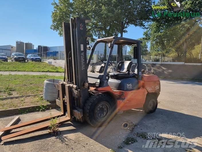 Toyota 02-7 FG A 50 Газовые погрузчики