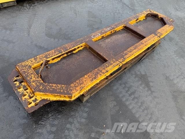 CAT TAILGATE Шарнирно-сочленённые самосвалы