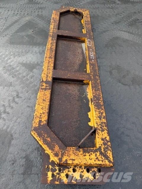 CAT TAILGATE Шарнирно-сочленённые самосвалы