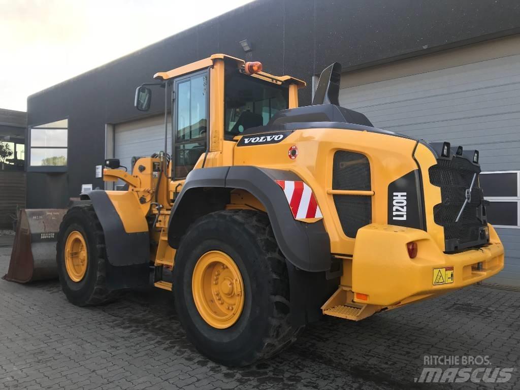 Volvo L120H Фронтальные погрузчики