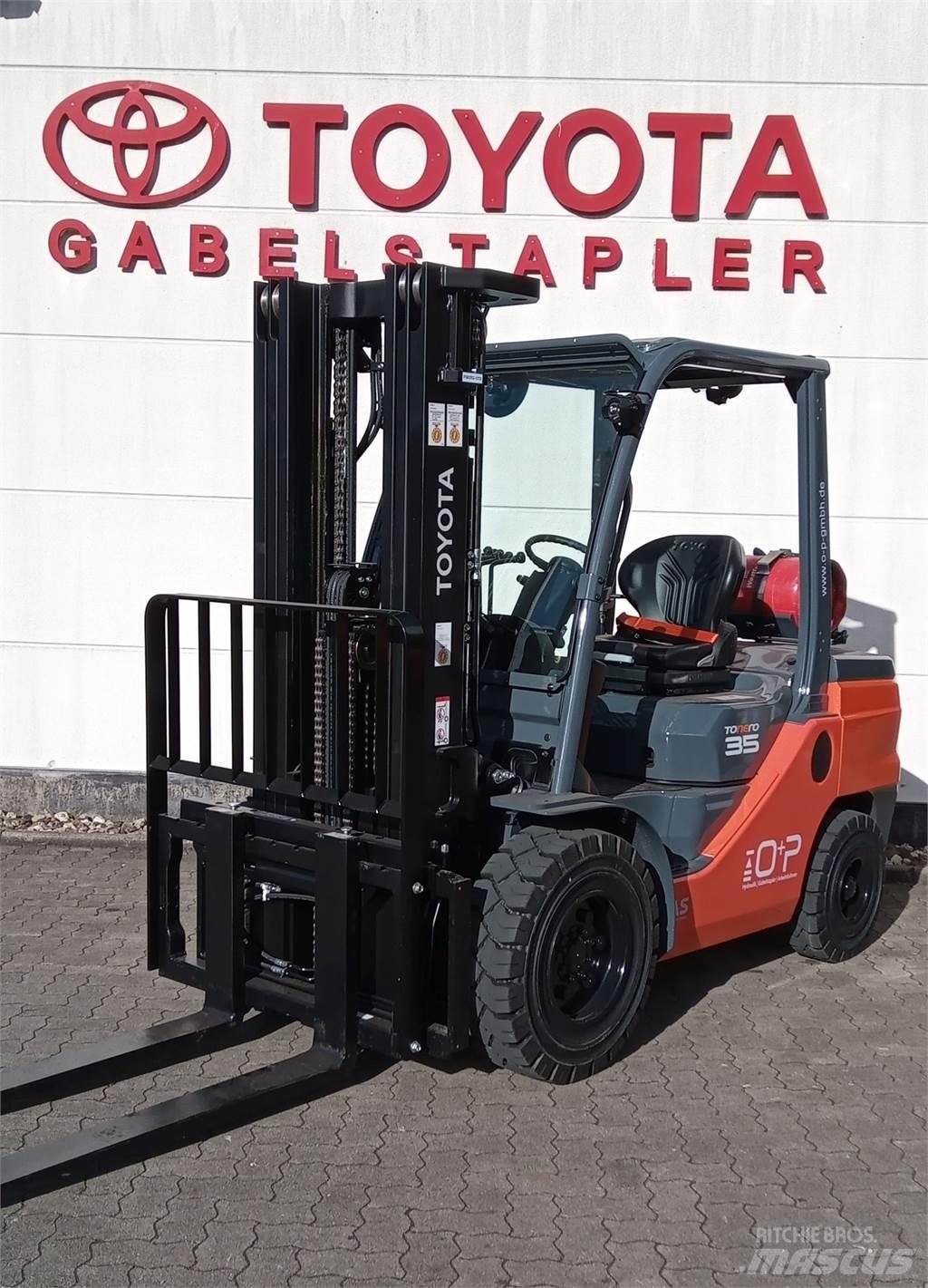 Toyota 02-8FGJF35 Газовые погрузчики