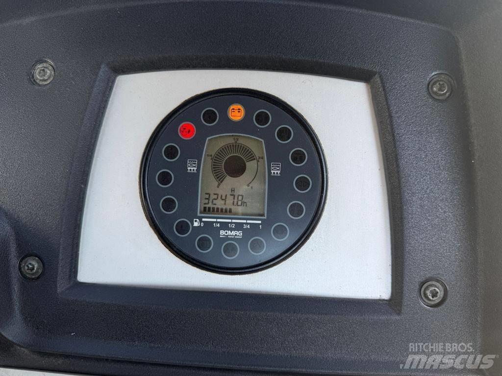 Bomag BW 154 AP-4 Катки тротуарные