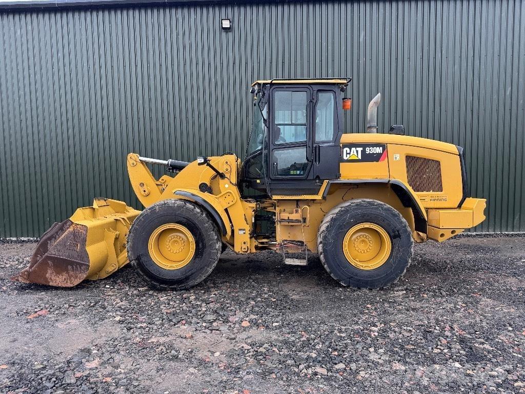 CAT 930 M Фронтальные погрузчики