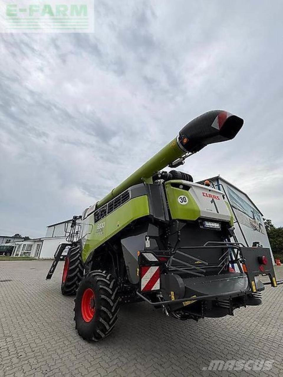 CLAAS lexion 6800 Зерноуборочные комбайны