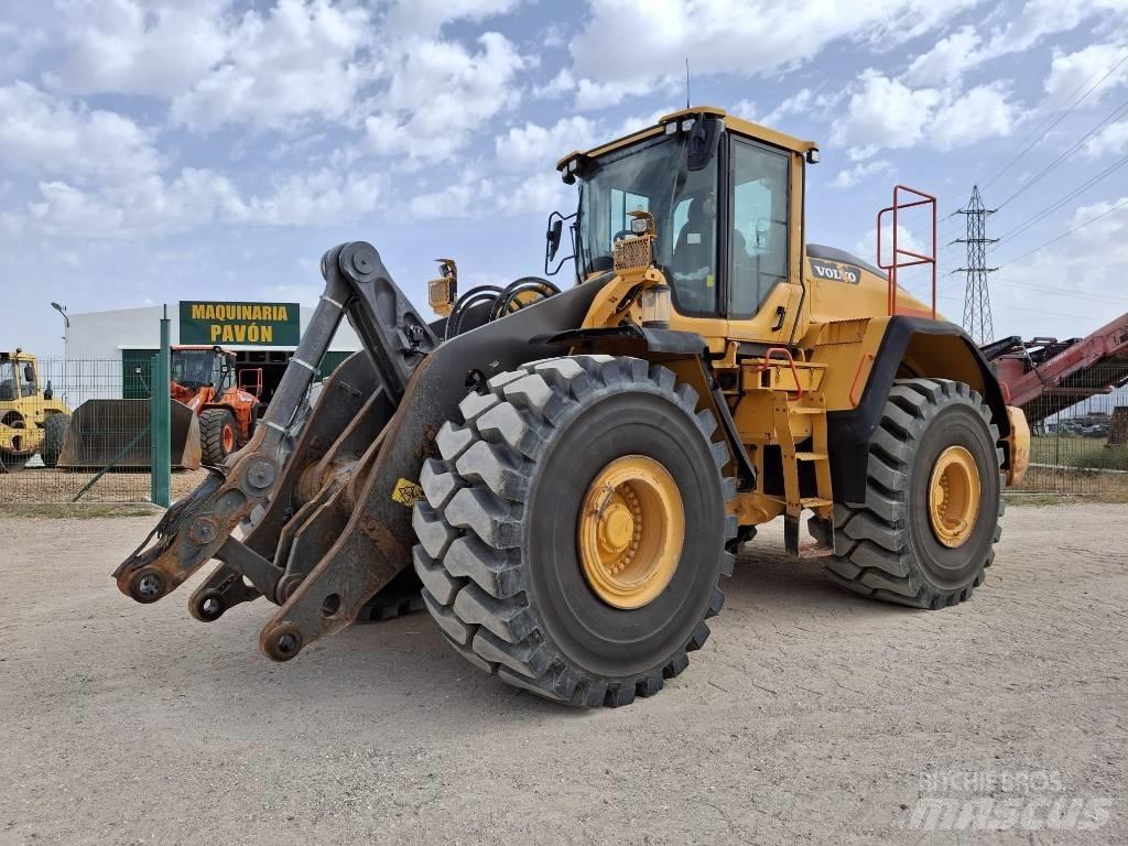 Volvo L 220 H Фронтальные погрузчики