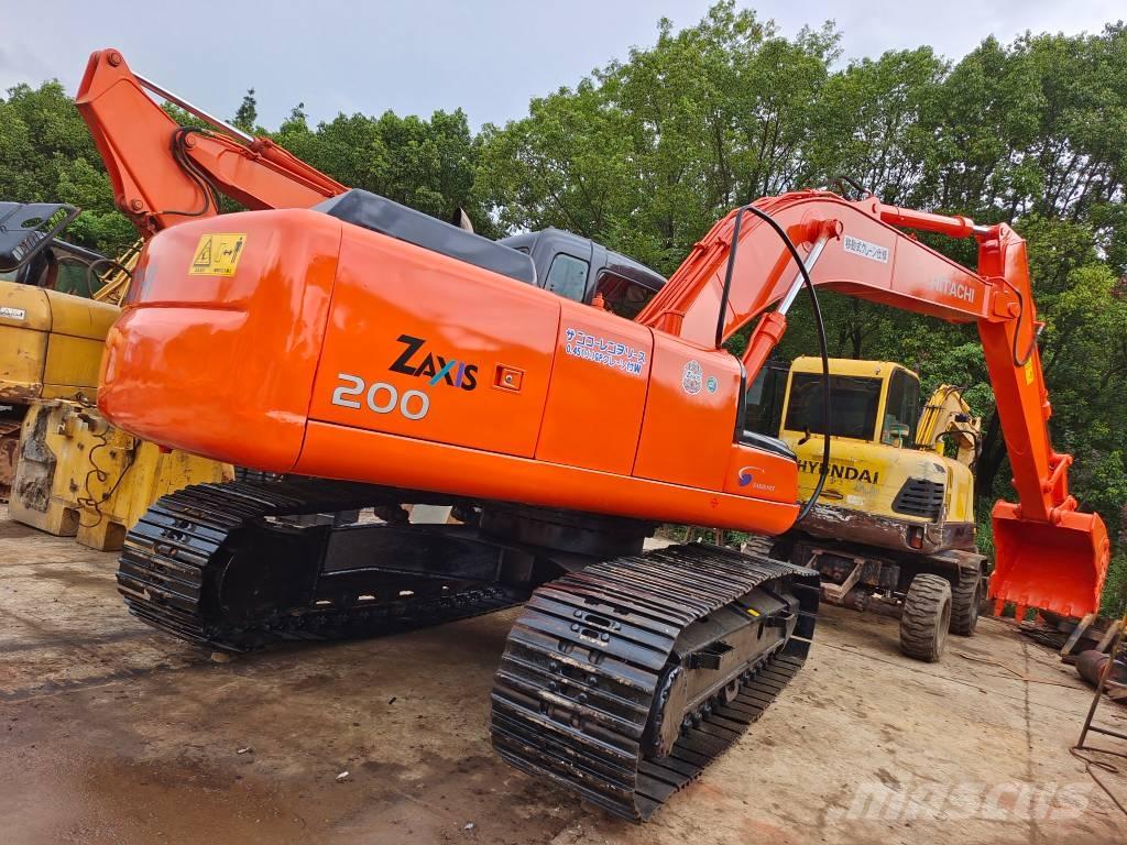 Hitachi EX 200-5 Гусеничные экскаваторы