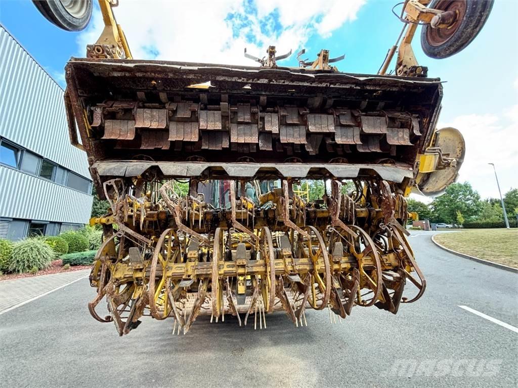 Ropa PANTHER 2 Свеклоуборочные комбайны