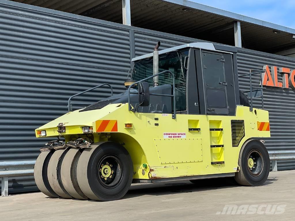 Ammann AP 240 Пневматические катки