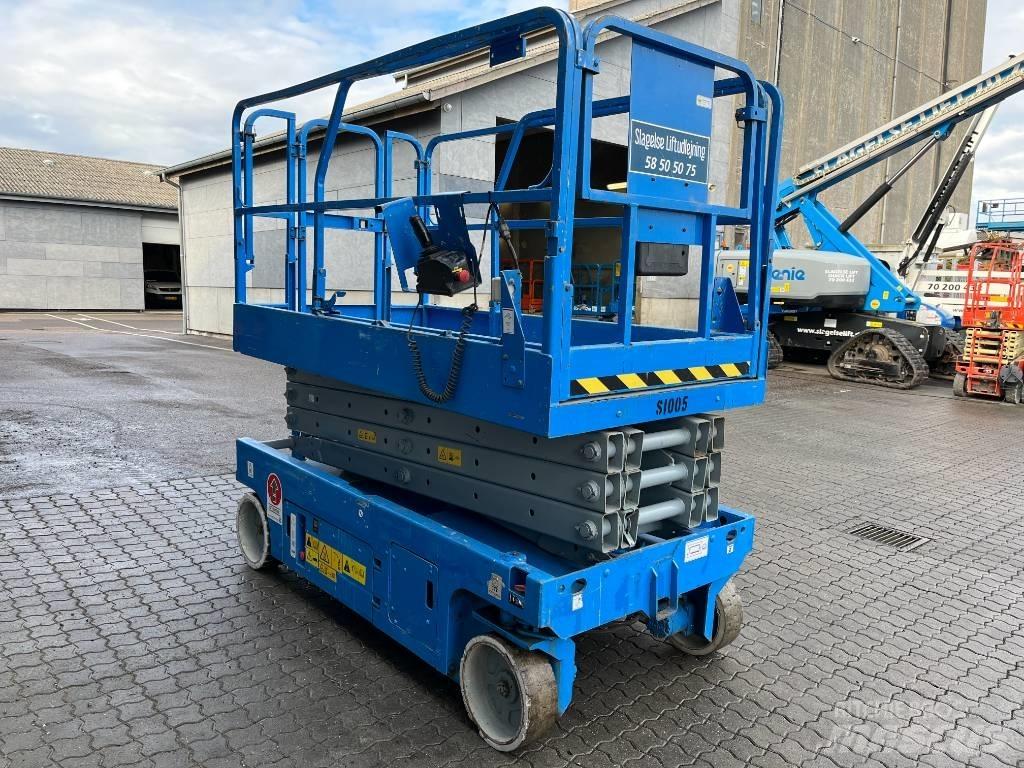 Genie GS 2646 Ножничные подъемники