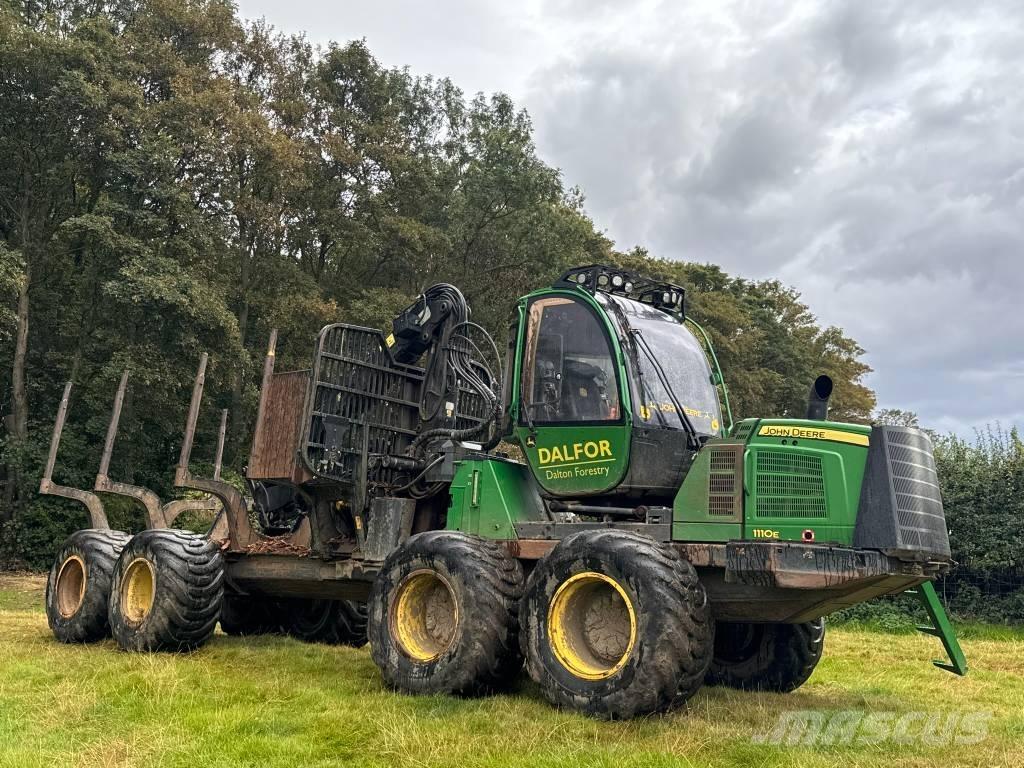John Deere 1110 E Форвардеры