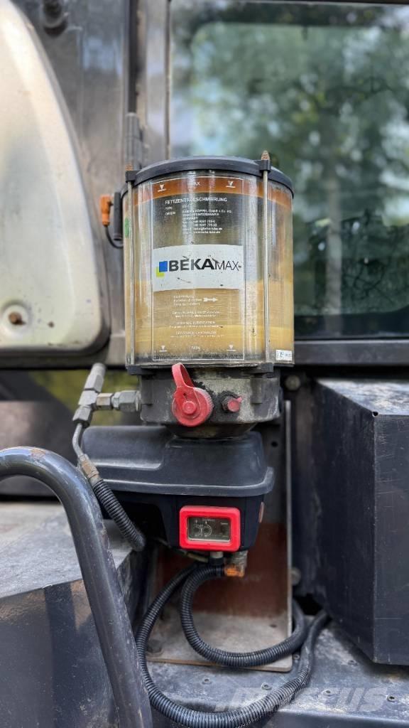 Hitachi ZW 140 Фронтальные погрузчики