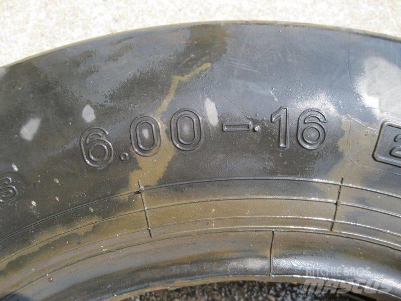 Pirelli 6.00-16 band Шины и колёса