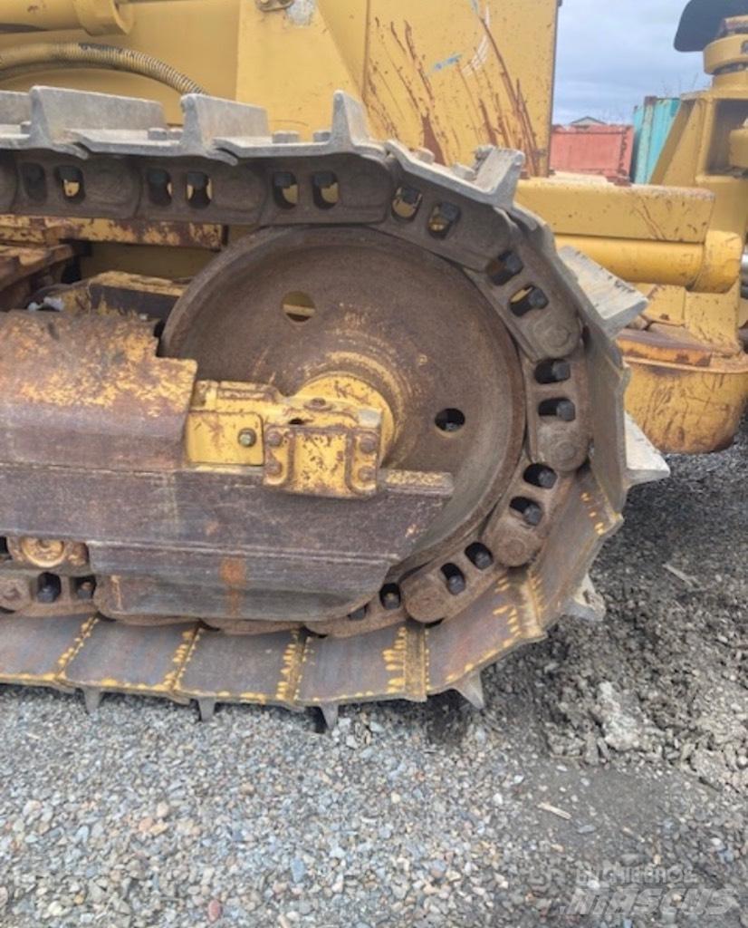 CAT D 5 C Гусеничные бульдозеры