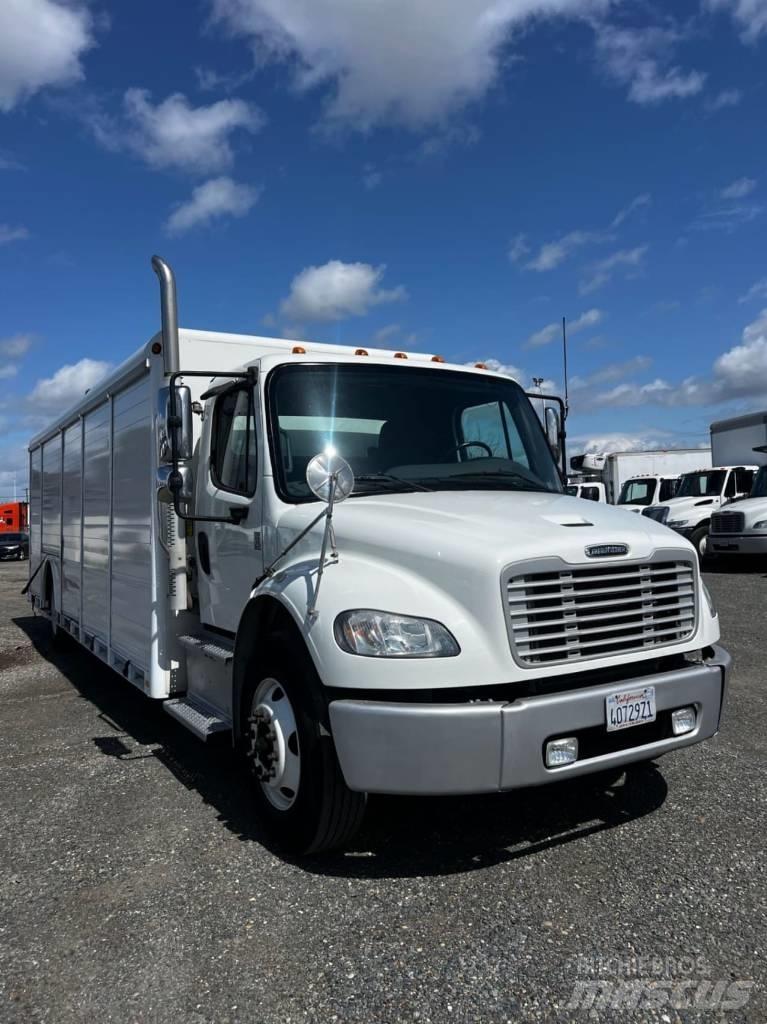 Freightliner M2 106 Грузовики для доставки напитков