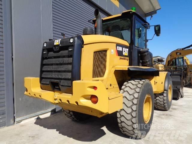 CAT 938M Фронтальные погрузчики