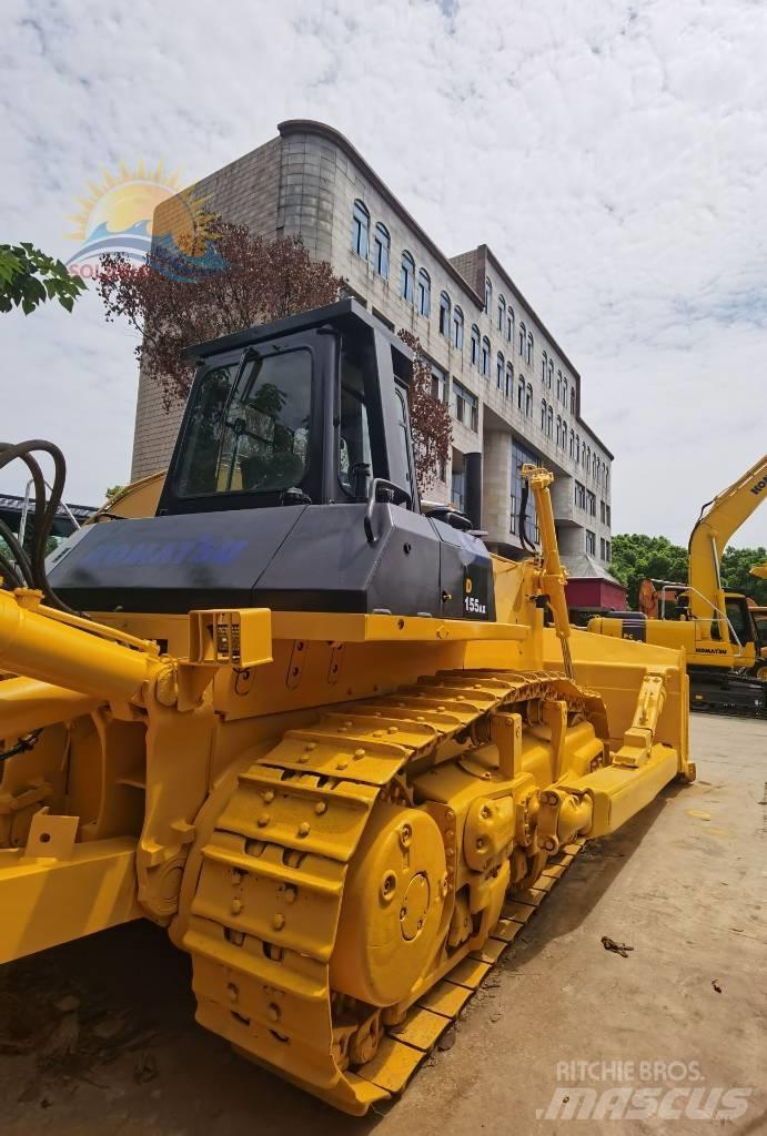 Komatsu D 155 AX Гусеничные бульдозеры