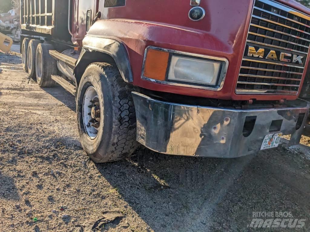 Mack CL 713 Грузовики-Самосвалы