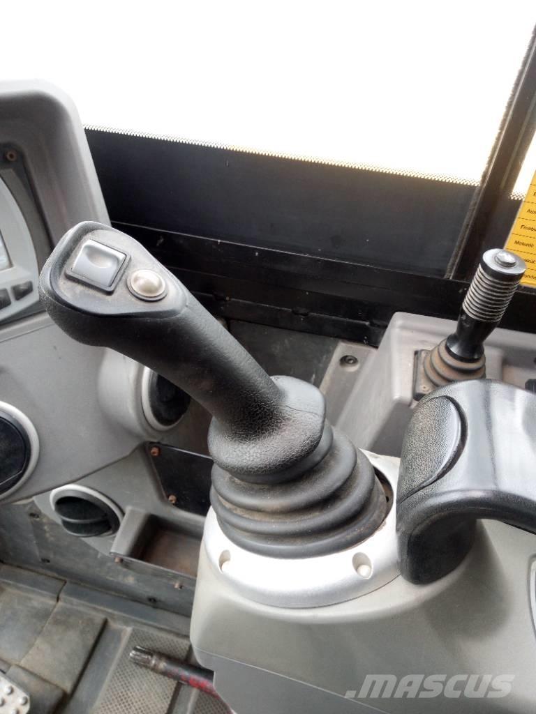 JCB 86 C-1 Малые экскаваторы 7т-12т