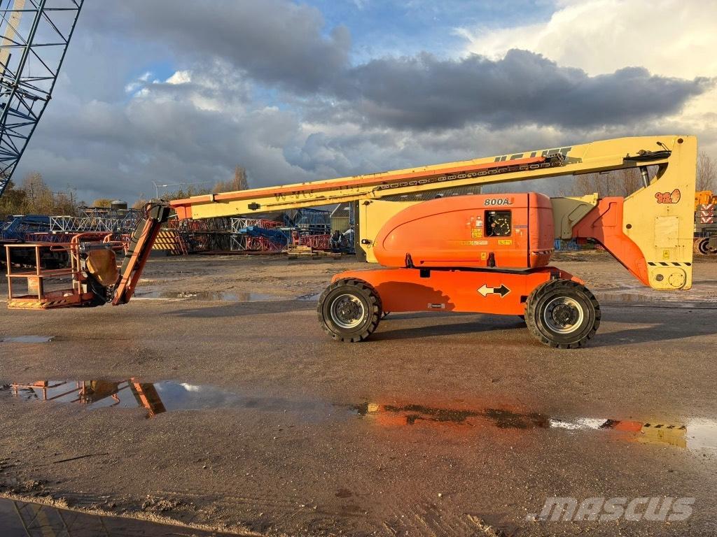 JLG 800 AJ Коленчатые подъемники