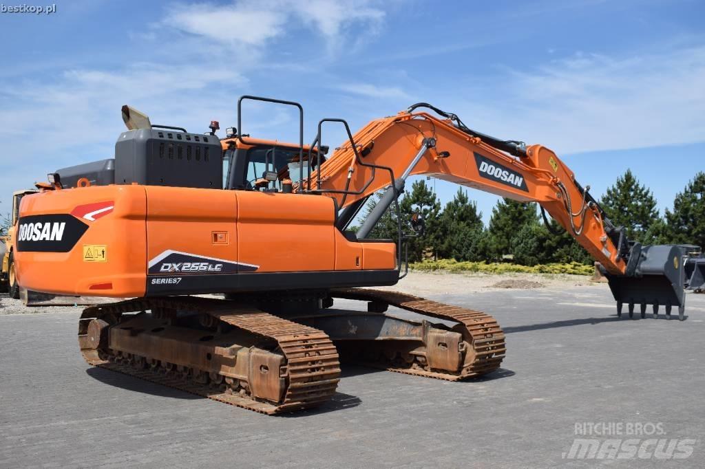 Doosan DX 255 LC-7 Гусеничные экскаваторы