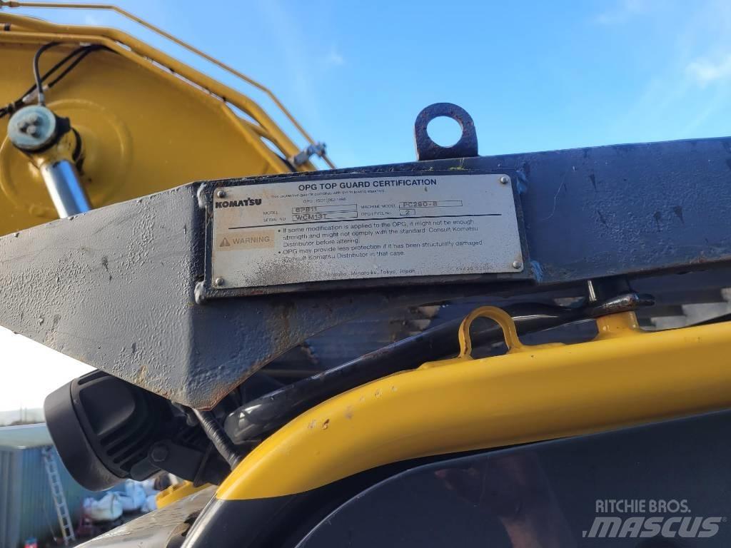 Komatsu PC 210 LC-11 Гусеничные экскаваторы