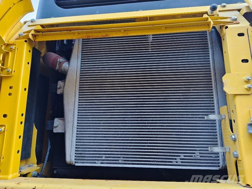 Komatsu PC 400-8 Гусеничные экскаваторы