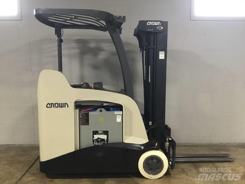 Crown RC5555-40 Самоходные электроштабелёры