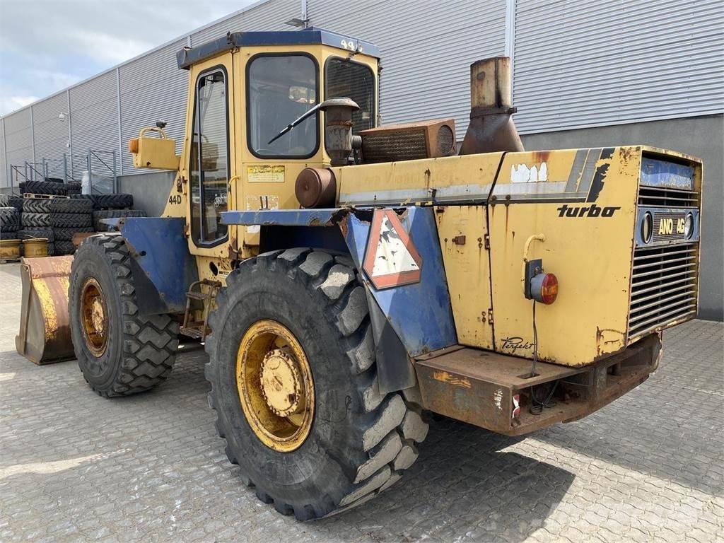 Hanomag 44D Фронтальные погрузчики