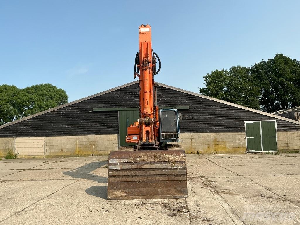 Hitachi EX300-3 Гусеничные экскаваторы
