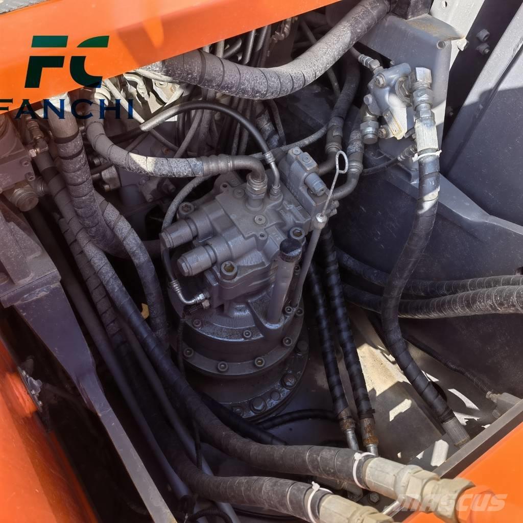 Hitachi ZX 200 Гусеничные экскаваторы