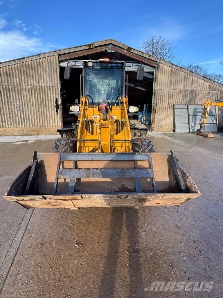 HZM 825 Фронтальные погрузчики