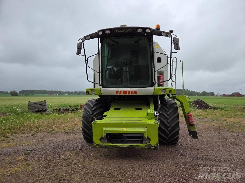 CLAAS Tucano 430 Зерноуборочные комбайны
