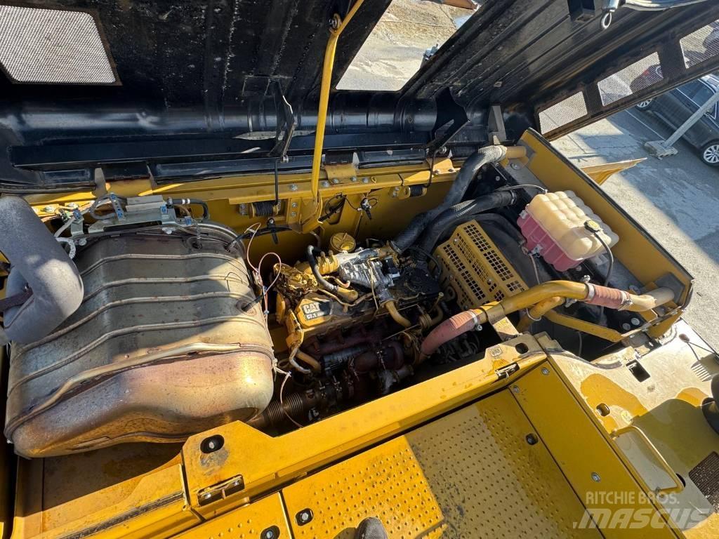 CAT 330FL Гусеничные экскаваторы