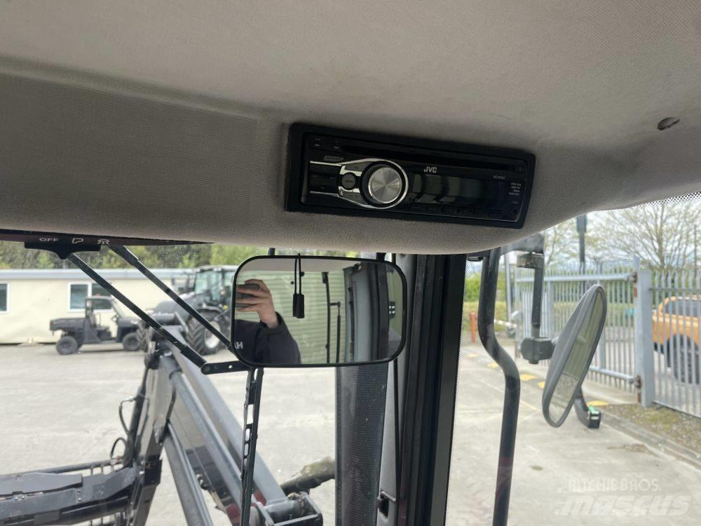 Valtra A 83 Трактора