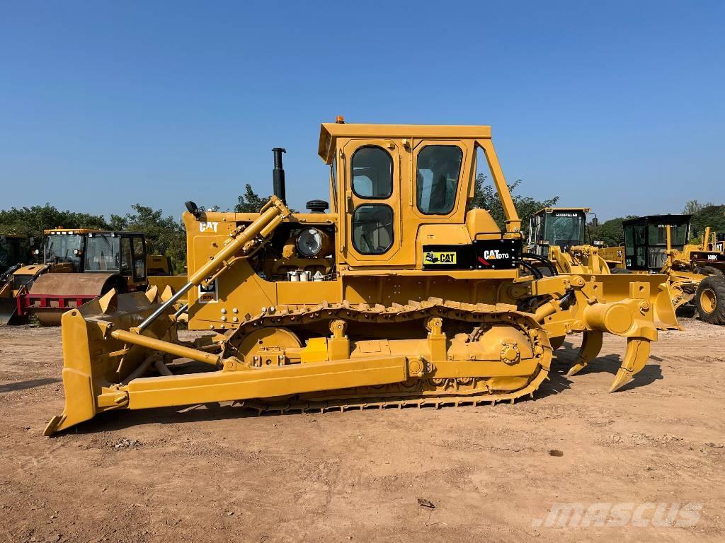 CAT D7G Гусеничные бульдозеры